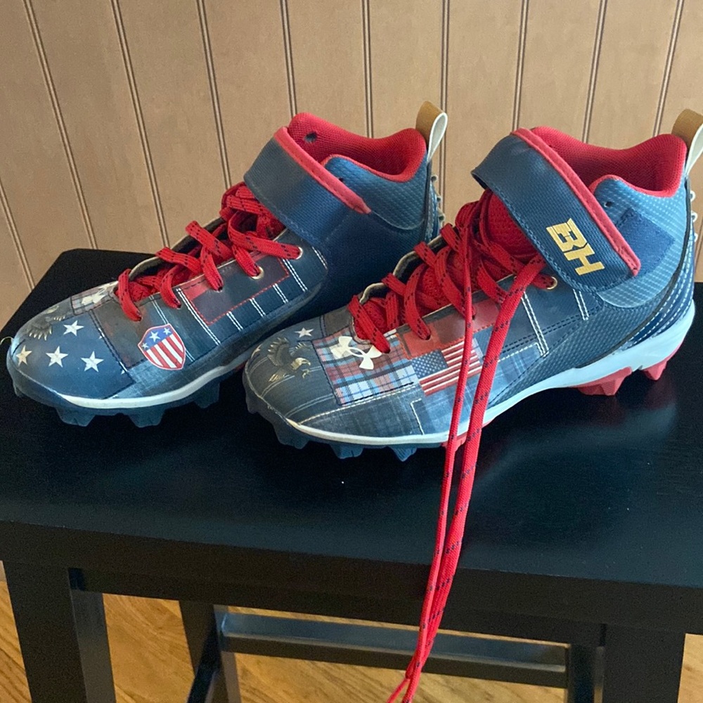 Under Armour baseball cleats - American themed